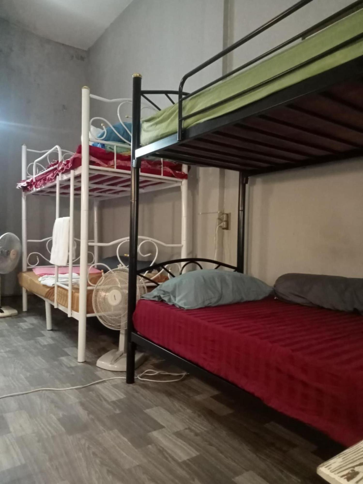 Bang Lumphu House&Bistro Apartamento Banguecoque Exterior foto